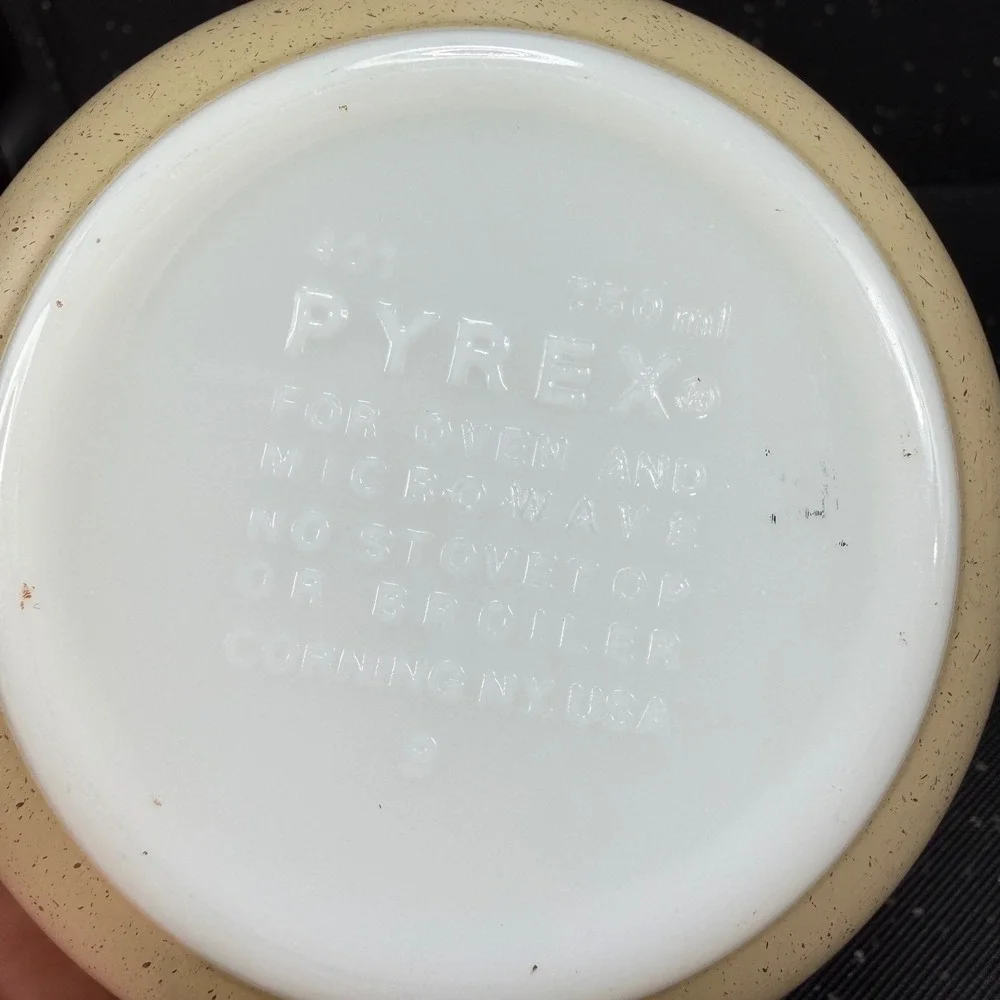 Pyrex Homestead Mixing Bowl 401 750ml Tan Speckled Blue Floral Vintage 6 Inch